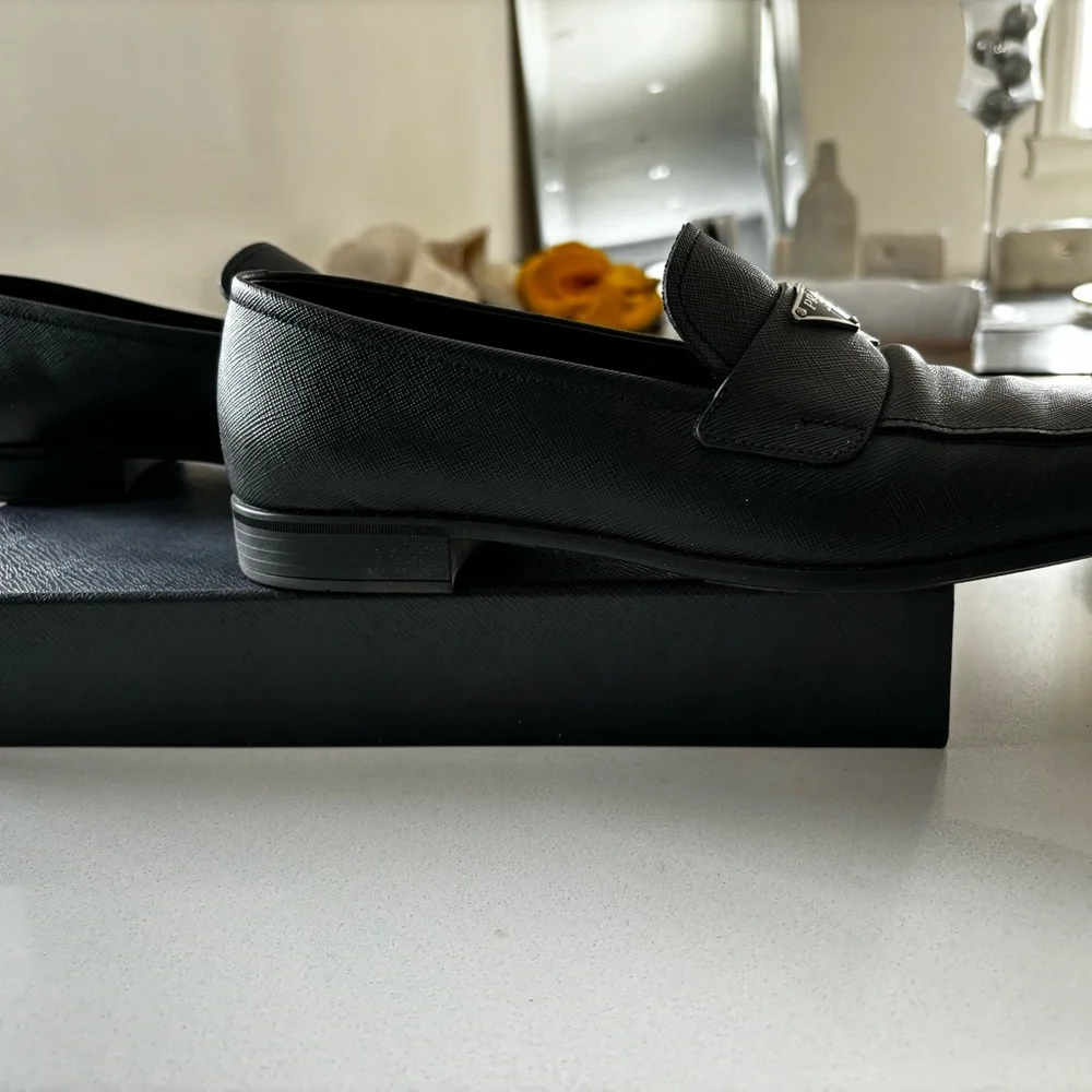 ‼️SOLD‼️
MENS PRADA saffiano leather loafers - Picture 8 of 11